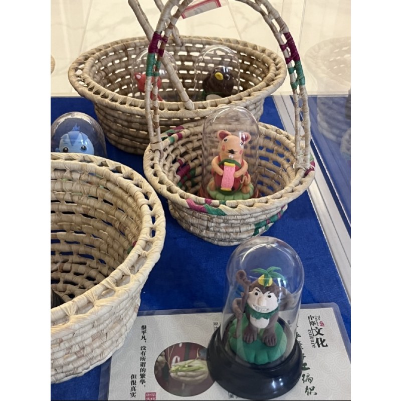 泥塑小卡通（直径6*11）